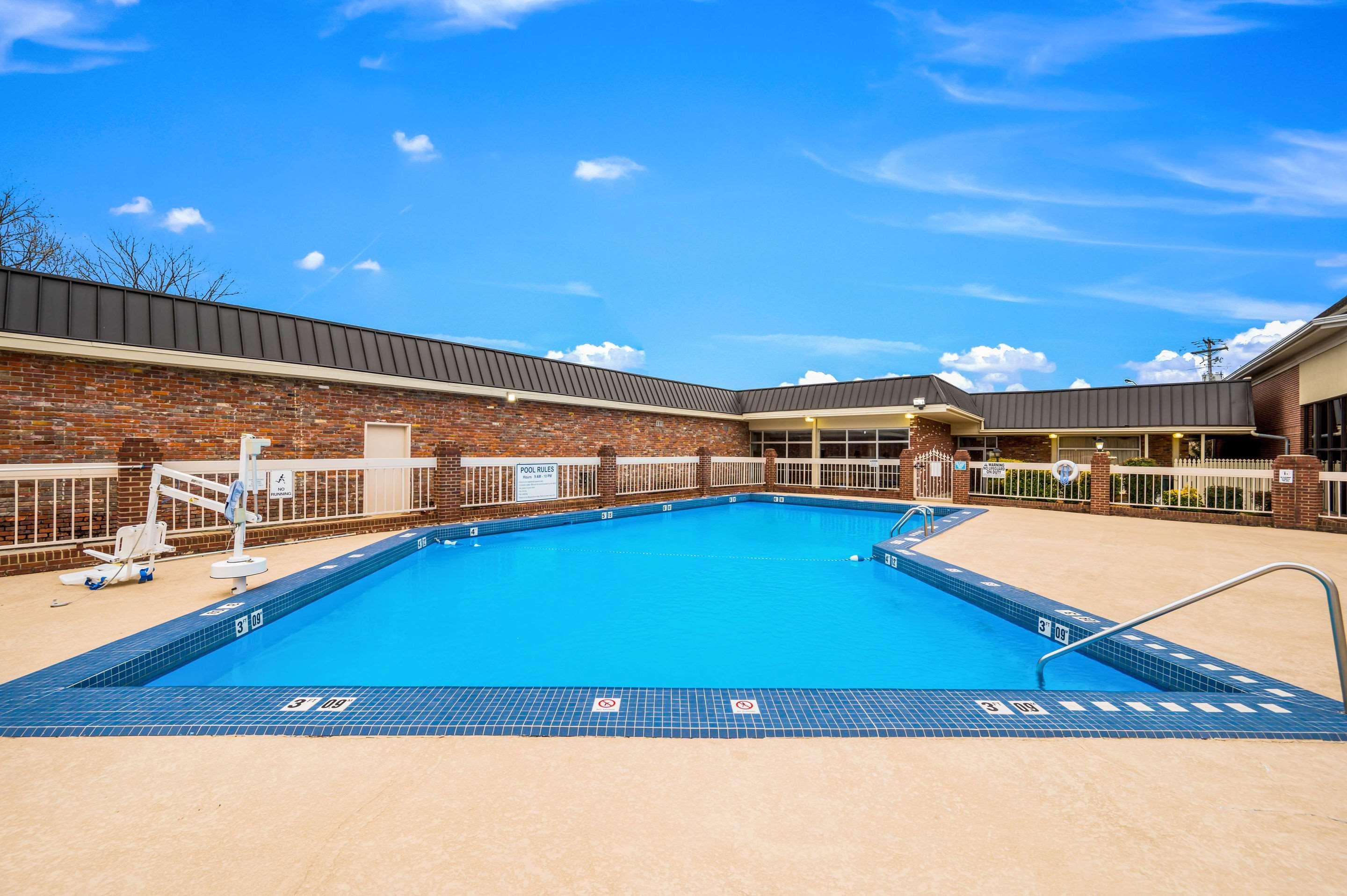 Econo Lodge Corinth Экстерьер фото