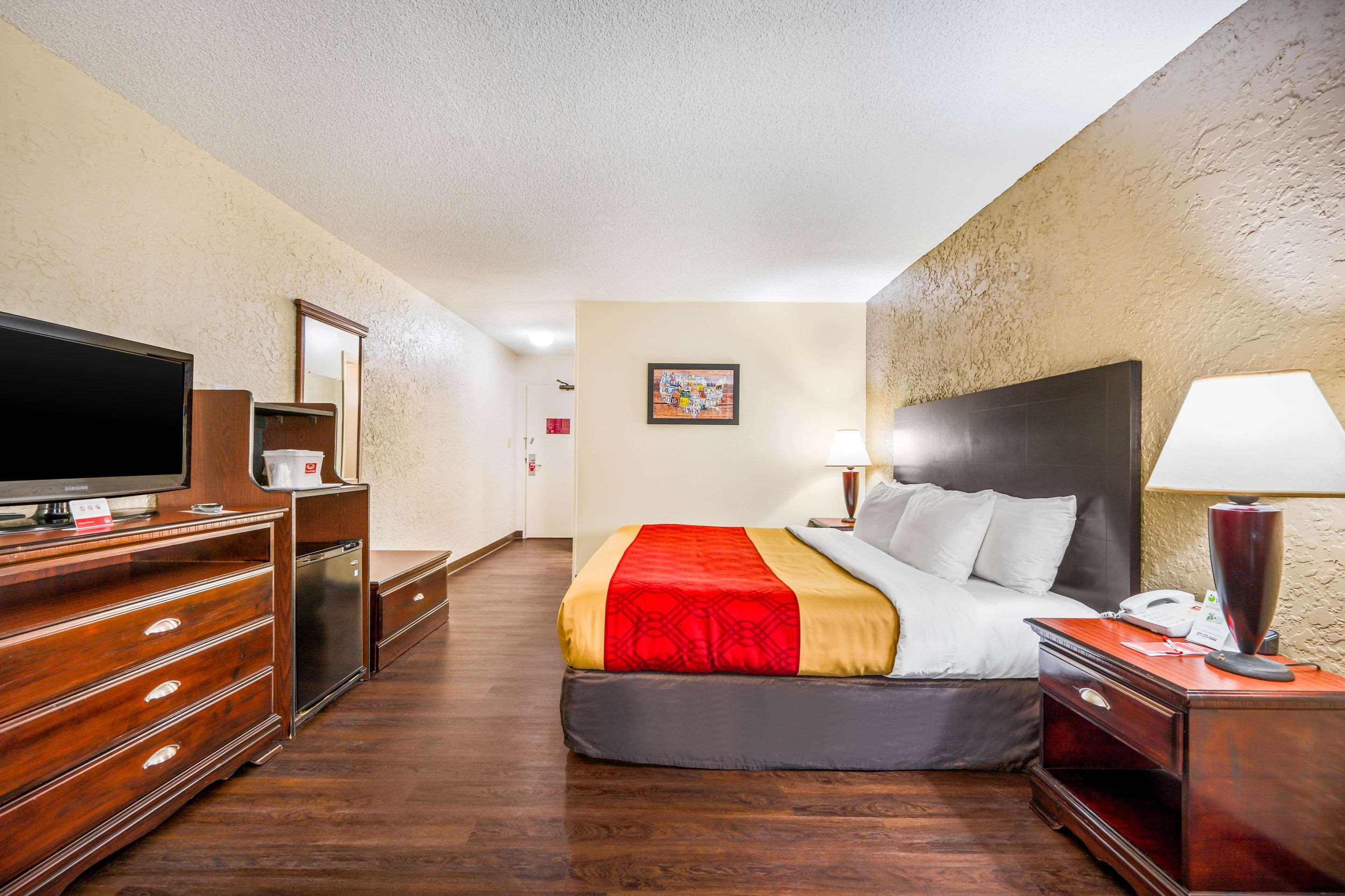 Econo Lodge Corinth Экстерьер фото