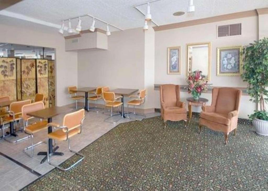 Econo Lodge Corinth Экстерьер фото