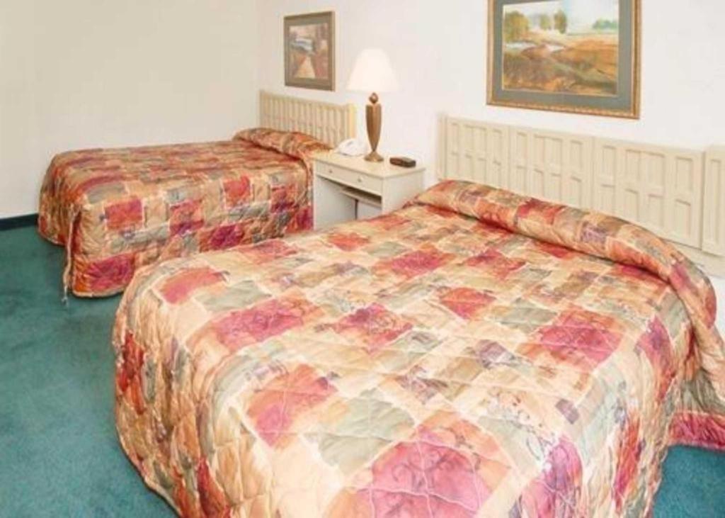 Econo Lodge Corinth Экстерьер фото