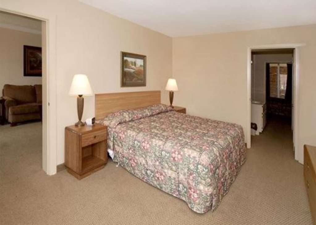 Econo Lodge Corinth Номер фото